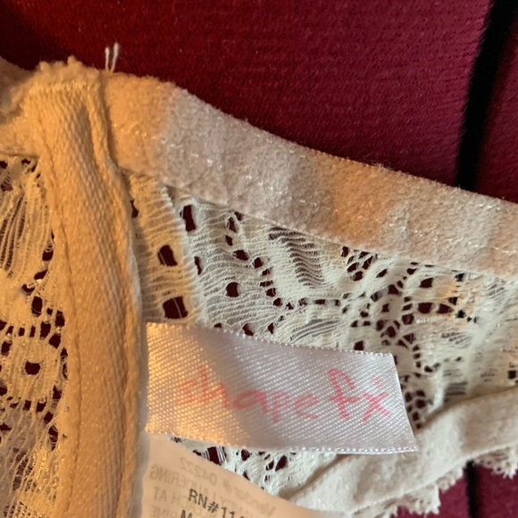 Shape Fx Lace Bralette/shelf bra 🔴 - Picture 7 of 13